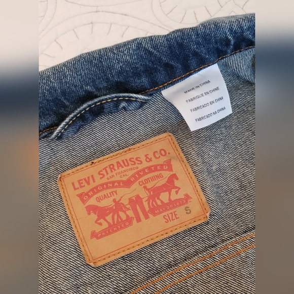 Levi's Denim / Jean Jacket - Picture 8 of 9